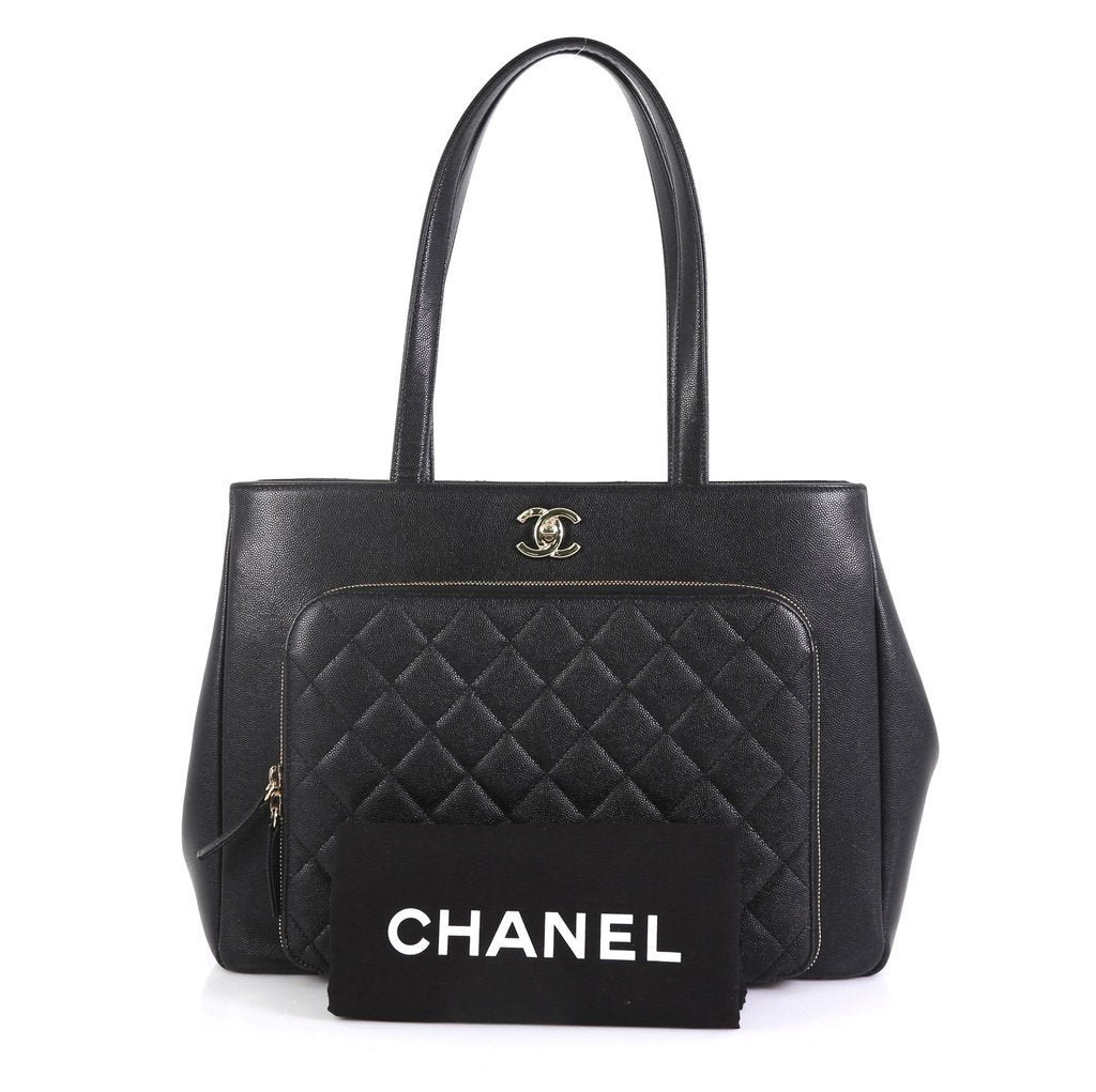 What Fits in My Chanel Business Affinity Handbag🤩 May 2021, Very Spacious