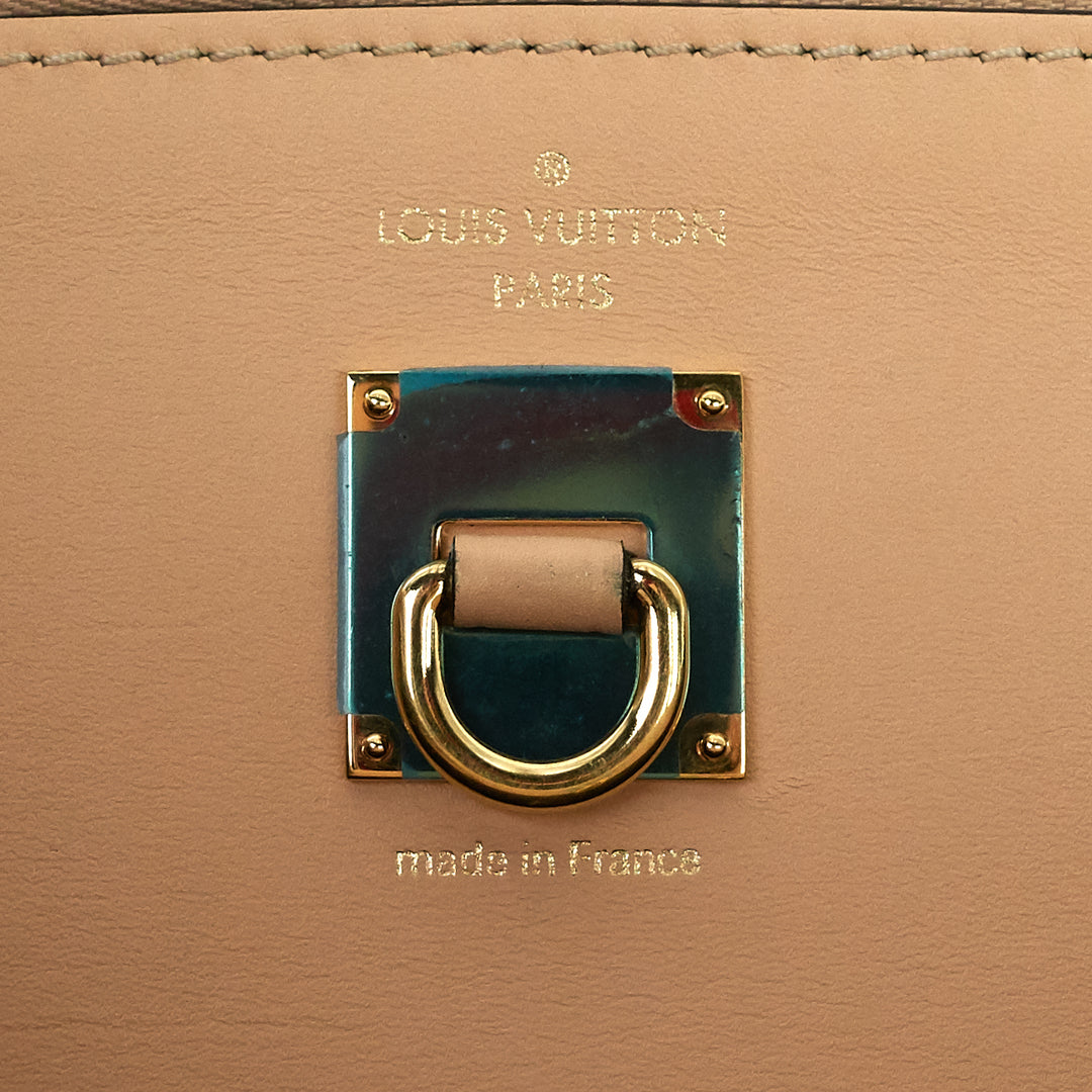 Louis Vuitton City steamer Cream Exotic leather ref.269543 - Joli