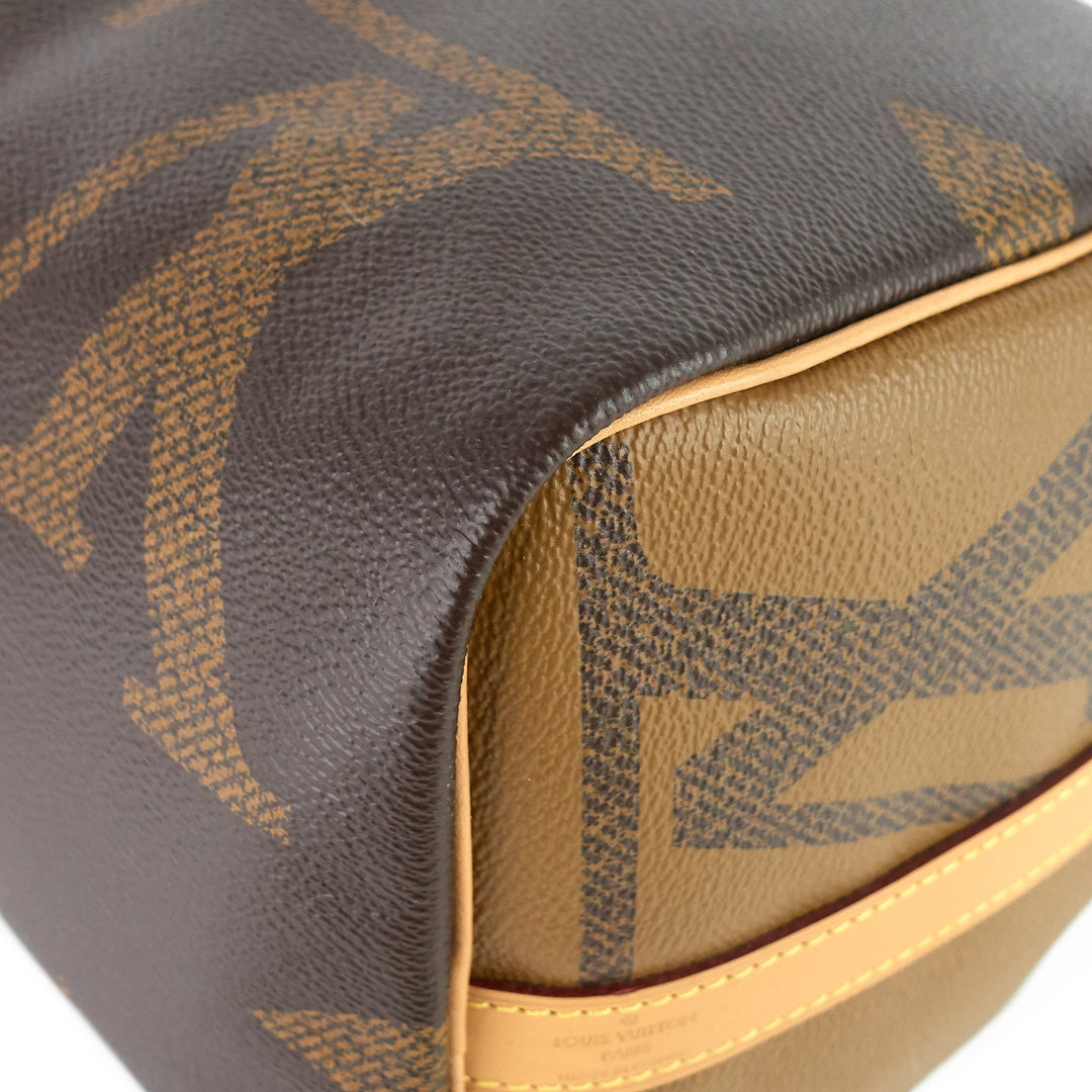 Louis Vuitton Reverse Monogram Giant Speedy Bandouliere 30 - Brown
